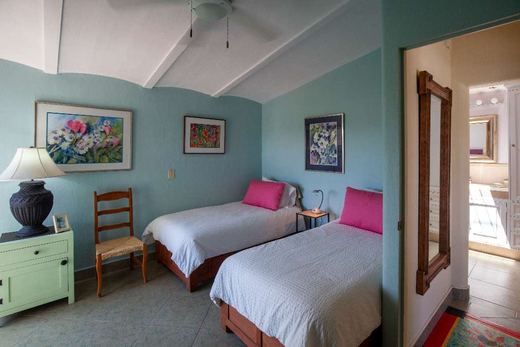 Riviera Resort, photograph 12