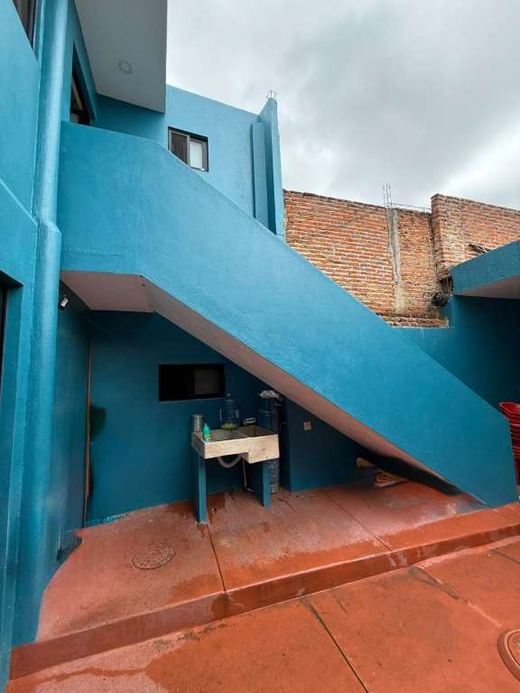 Casa Bravo, photograph 4