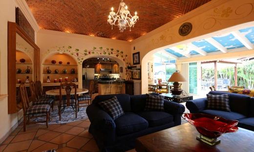Casa Helada, photograph 4