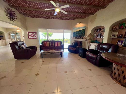 Casa de los Miller, photograph 8