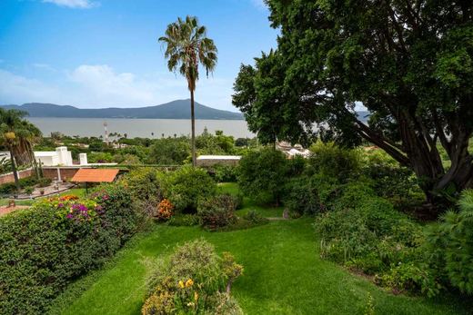 The Garden of Endless Views in El Limon