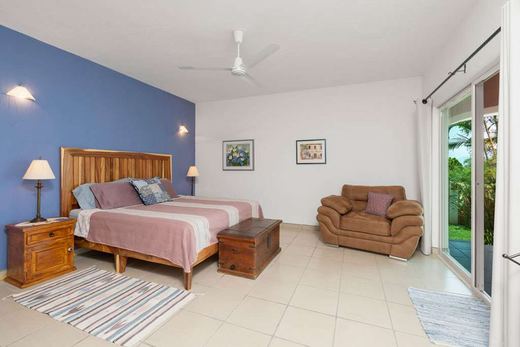 Casa Dragonfly, photograph 12