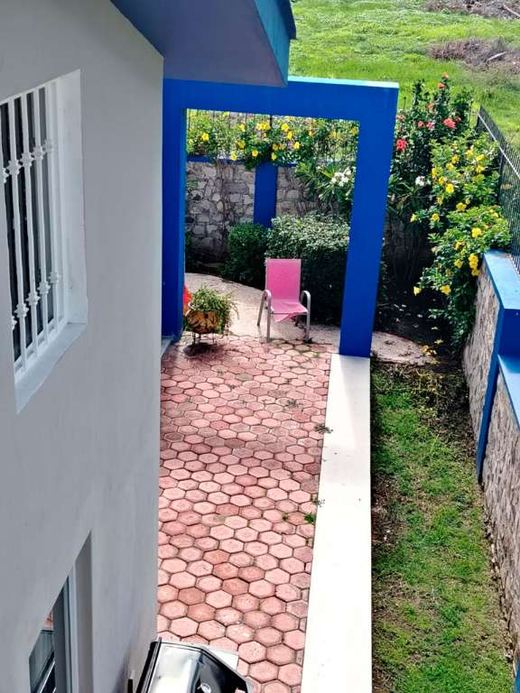 Casa Price Perfection, photograph 12