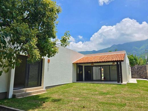 Casa Chery in Ajijic (West)