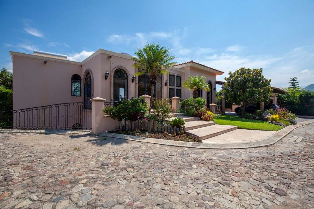 Riviera Oasis in Riviera Alta