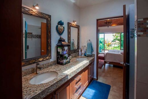 Puerta Arroyo Delight, photograph 2