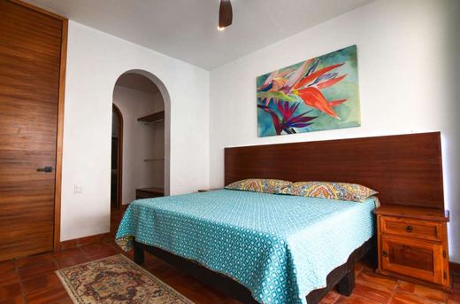 Casa Serena, photograph 11