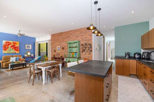Boho House, photograph 5