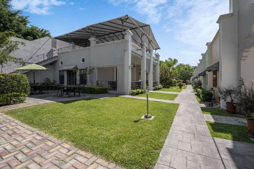 Lago Vida Residences- Investment, photograph 4