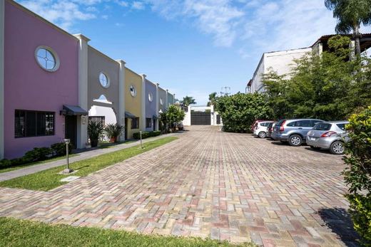 Lago Vida Residences- Investment, photograph 7