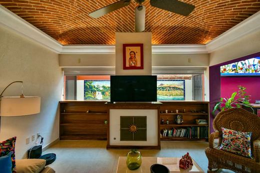 Casa Colibrí Puerta Arroyo, photograph 3