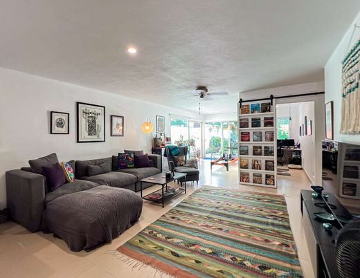Canacinta Living & Investment, photograph 8