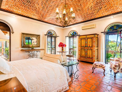 Luxury Hacienda LAS Salvias, photograph 11