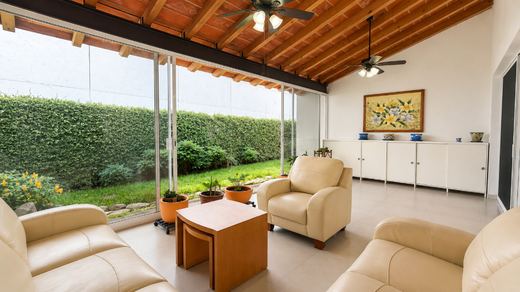 Villa Colorada Carefree Living, photograph 2