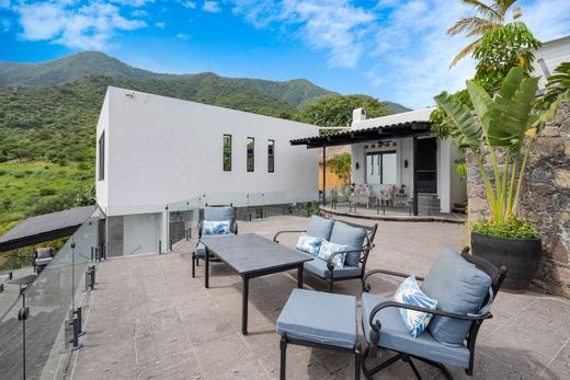 Casa Del Cielo, photograph 3