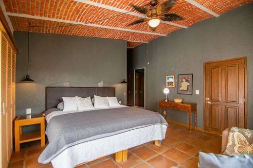 Ajijic Town Home, photograph 11