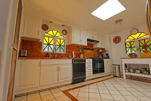 Villas del Tepalo Lake View Duplex, photograph 6