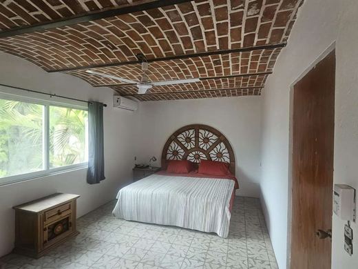Condo Grand Chapala, photograph 12
