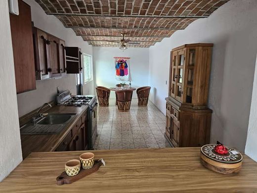 Condo Grand Chapala, photograph 3