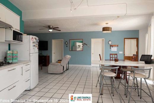Villa Larson - Double Home & Casita, photograph 9