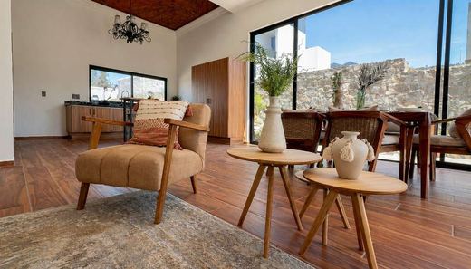 Casa Orquídea, 13 Cielos, photograph 6