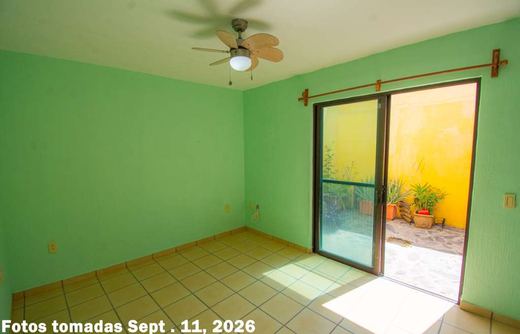 Casa Torgerson, photograph 11