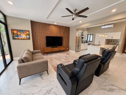 Floresta Rincon Oasis, photograph 4