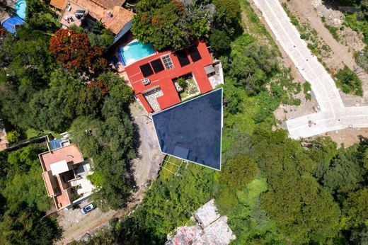 Lourdes Lakeview Lot, photograph 6