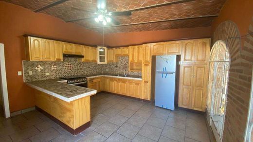 Casa del Sol Duplex, photograph 2
