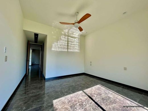 Fairway Contemporary, photograph 12
